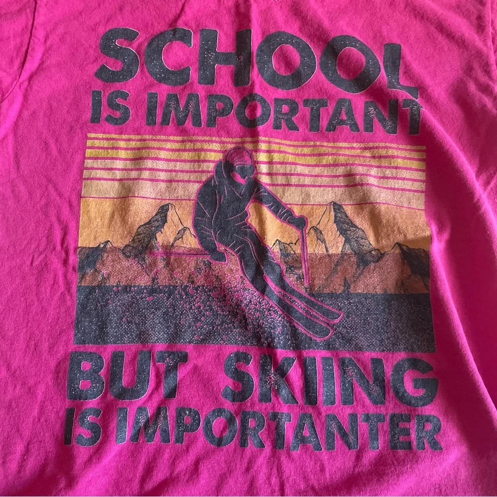 Fruit of the Loom pink graphic